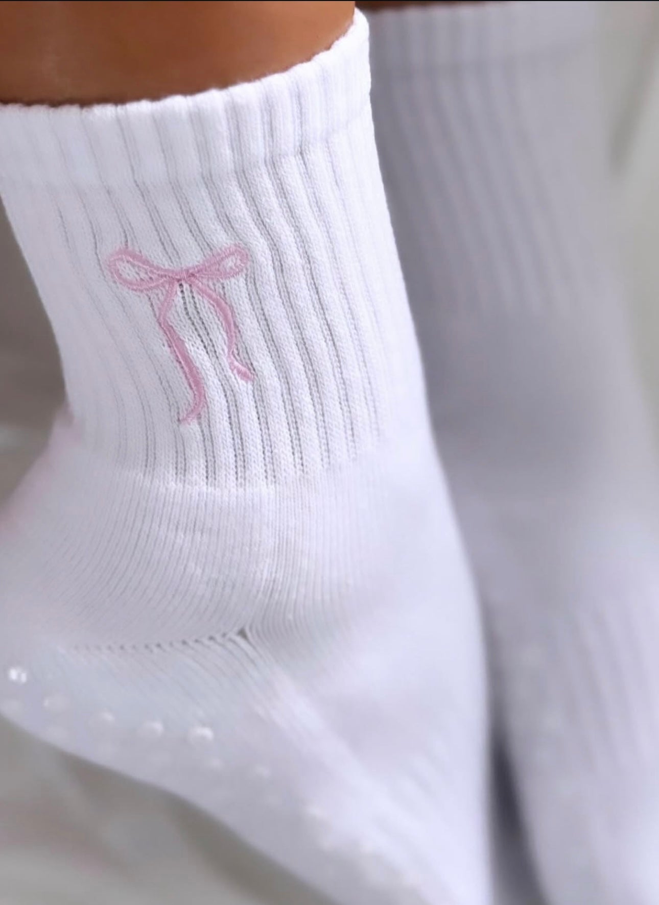 pink bow